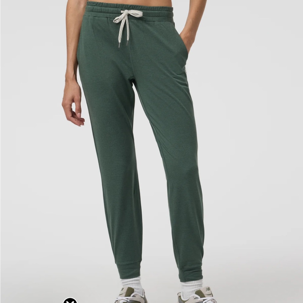 Green Vuori Joggers